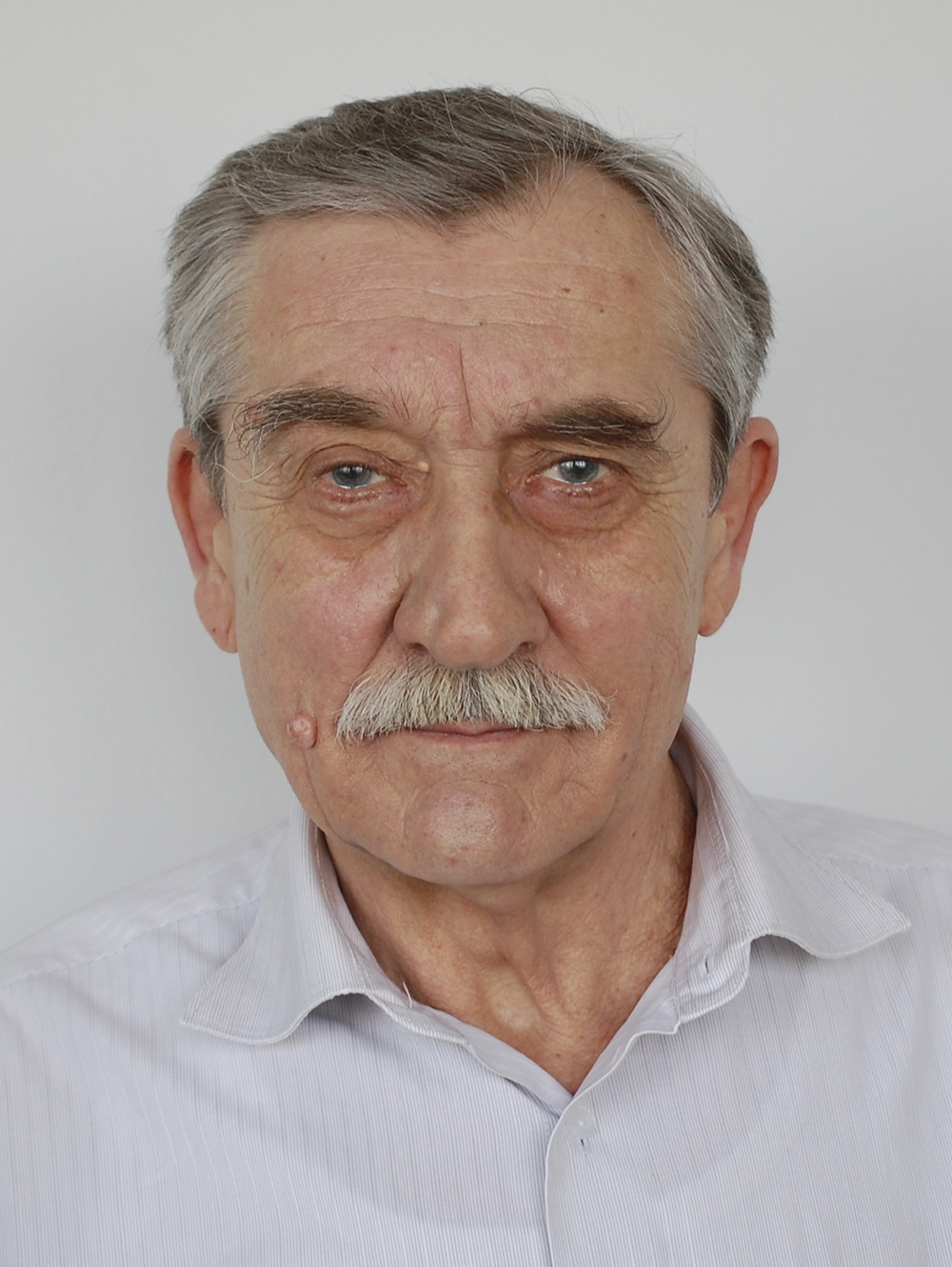 Лазаренко Николай Егорович
